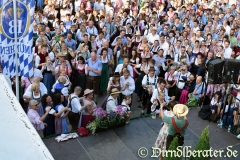 Kocherlball 2015 tanzende Besucher