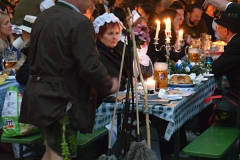 2016kocherlball_dienstboten4