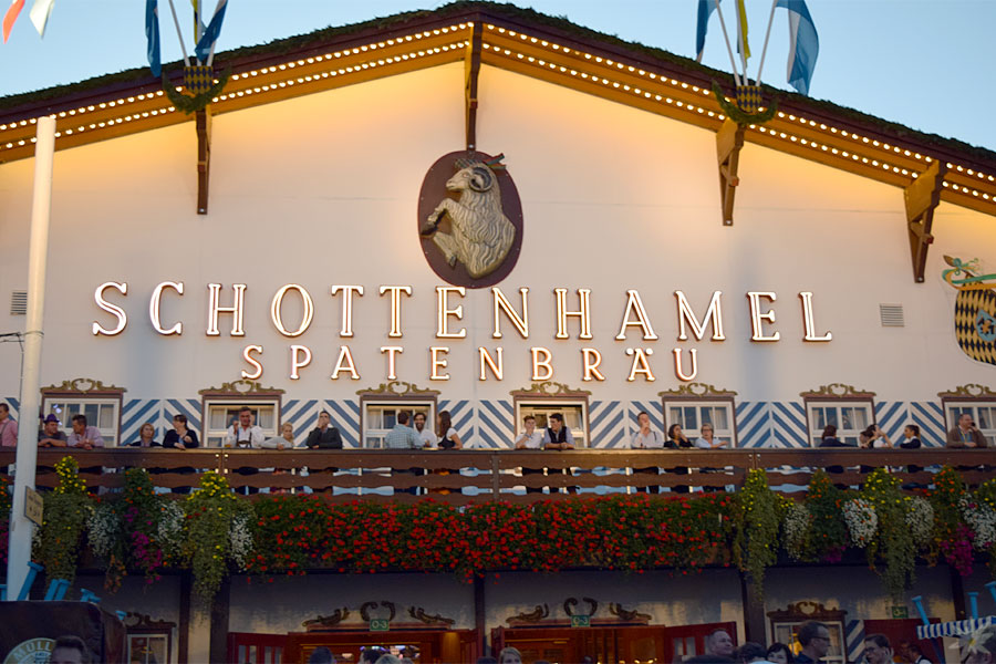 Schottenhamel Festzelt Aussen Wiesn 2015